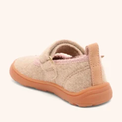 barefoot ballet beige