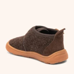 barefoot basic brown