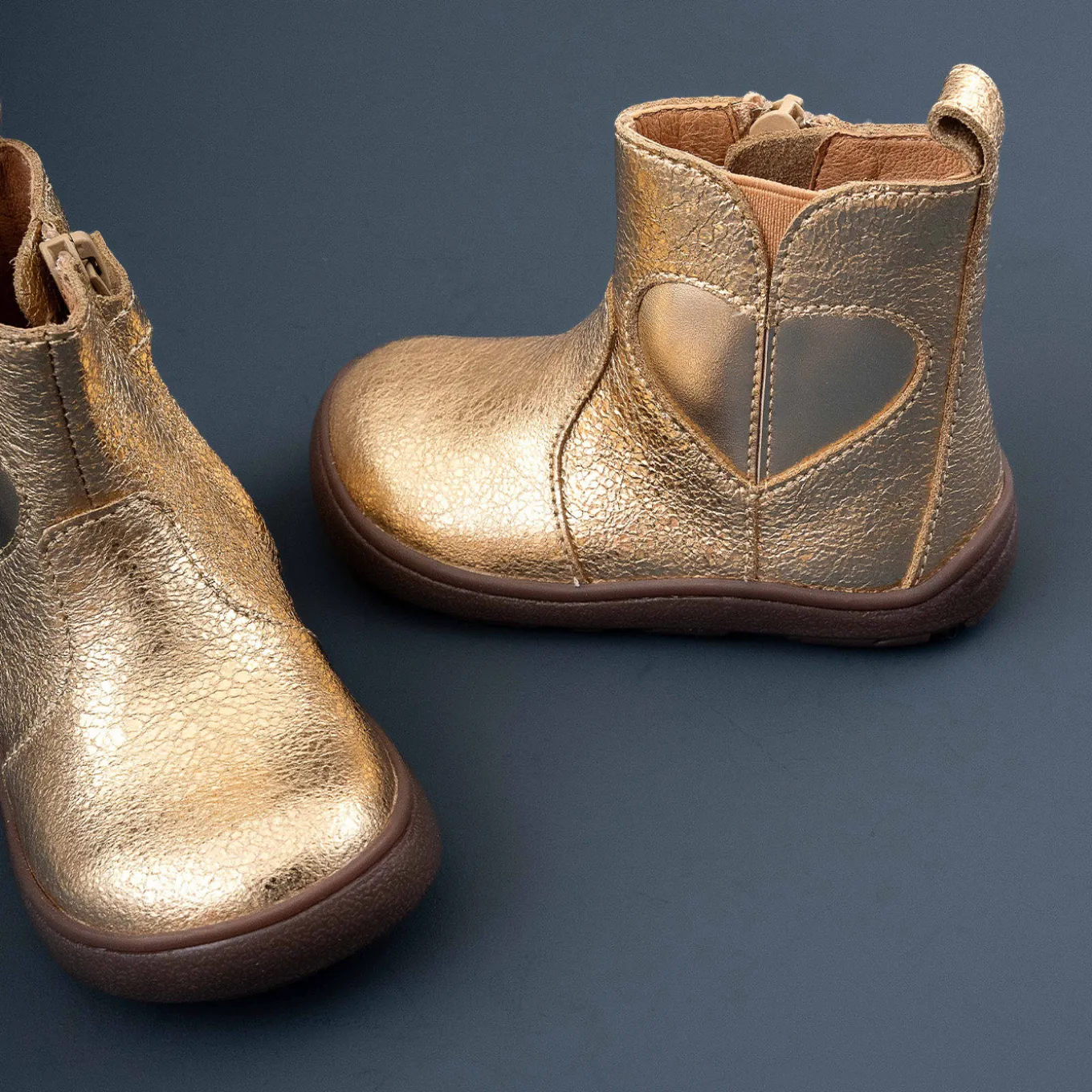 barefoot runa gold