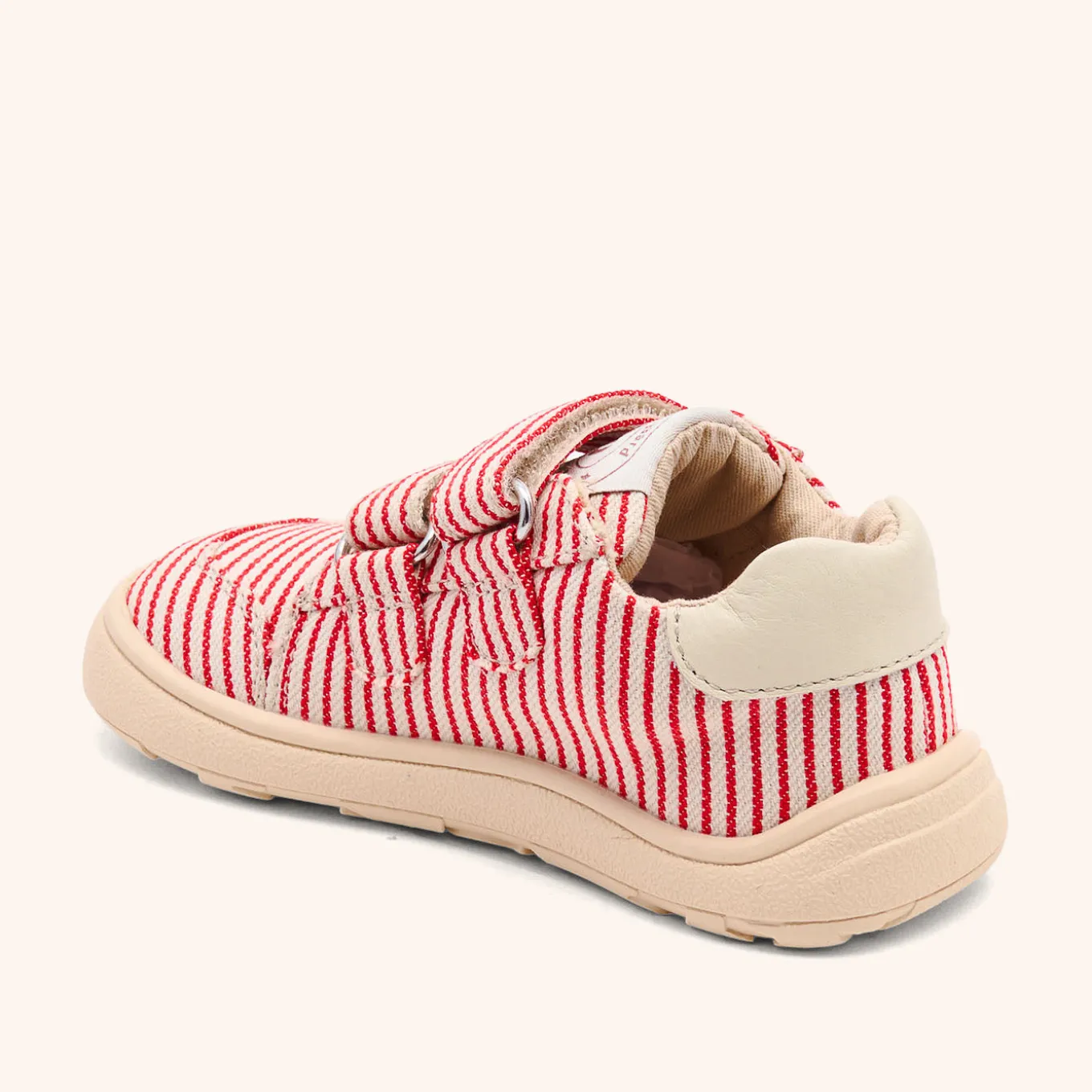 barefoot skipper red