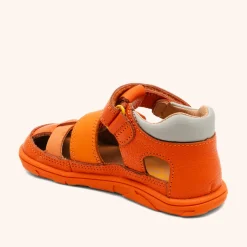 barefoot vic orange