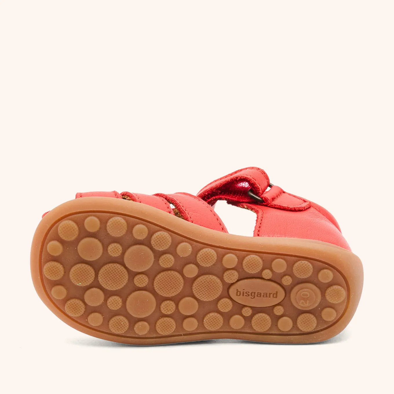 carly red apple