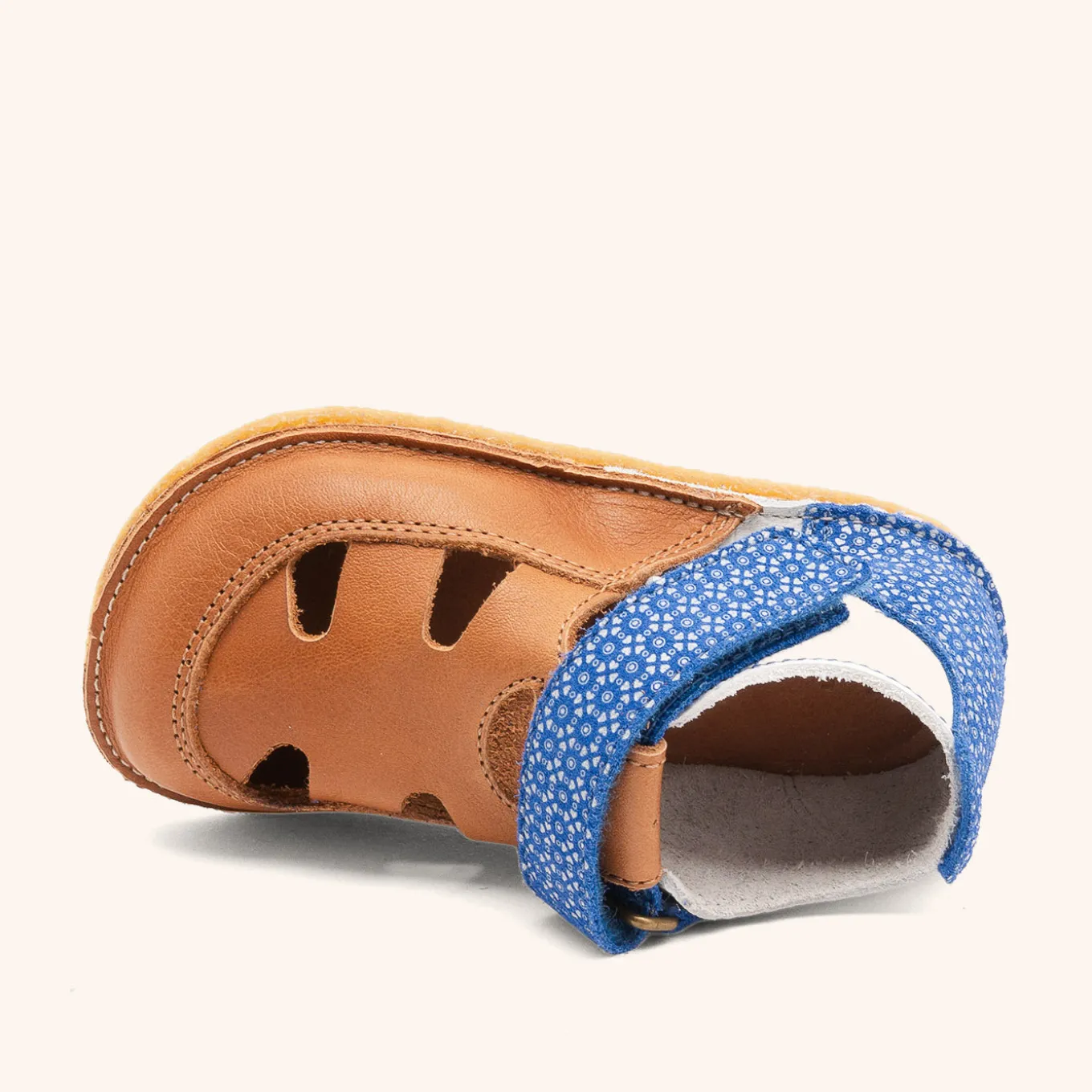 ecobirdy x barefoot beannie coastal
