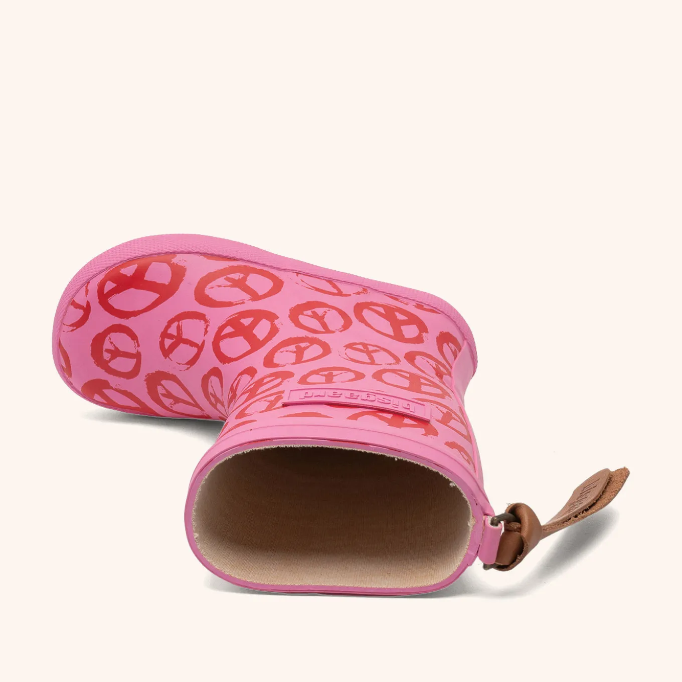 fashion peace on earth pinky