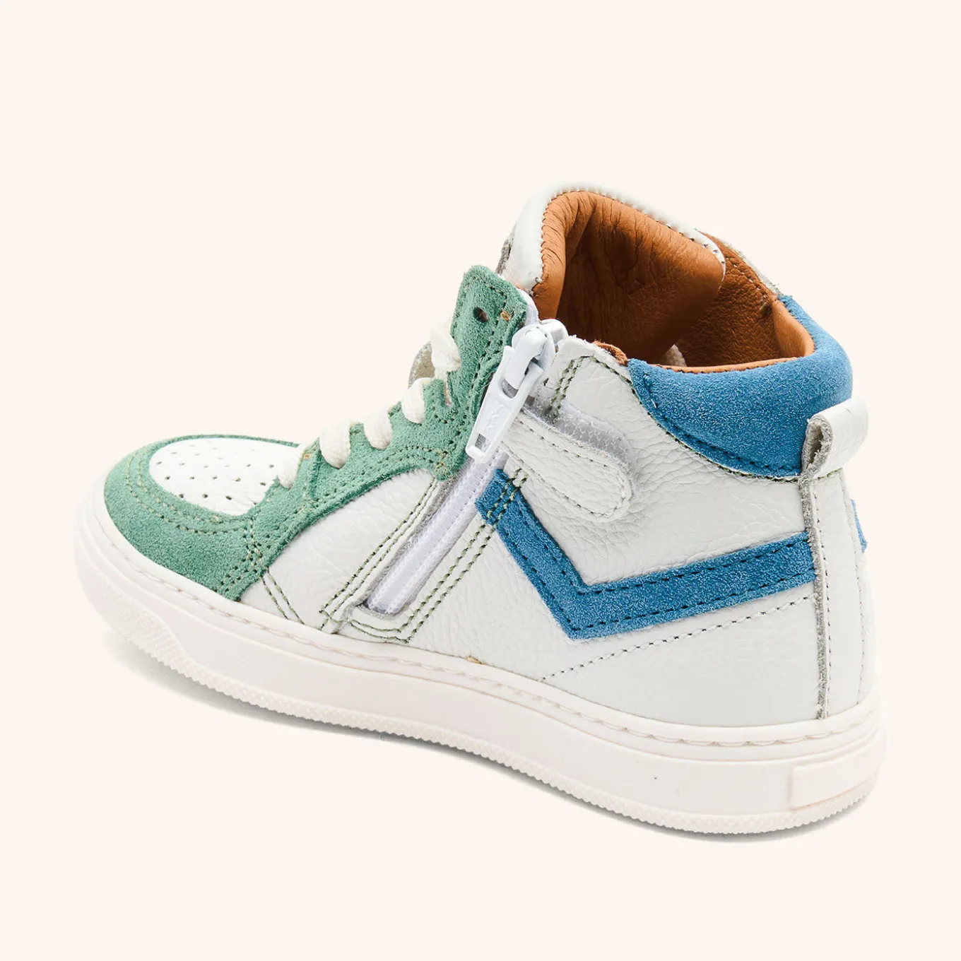 isak white