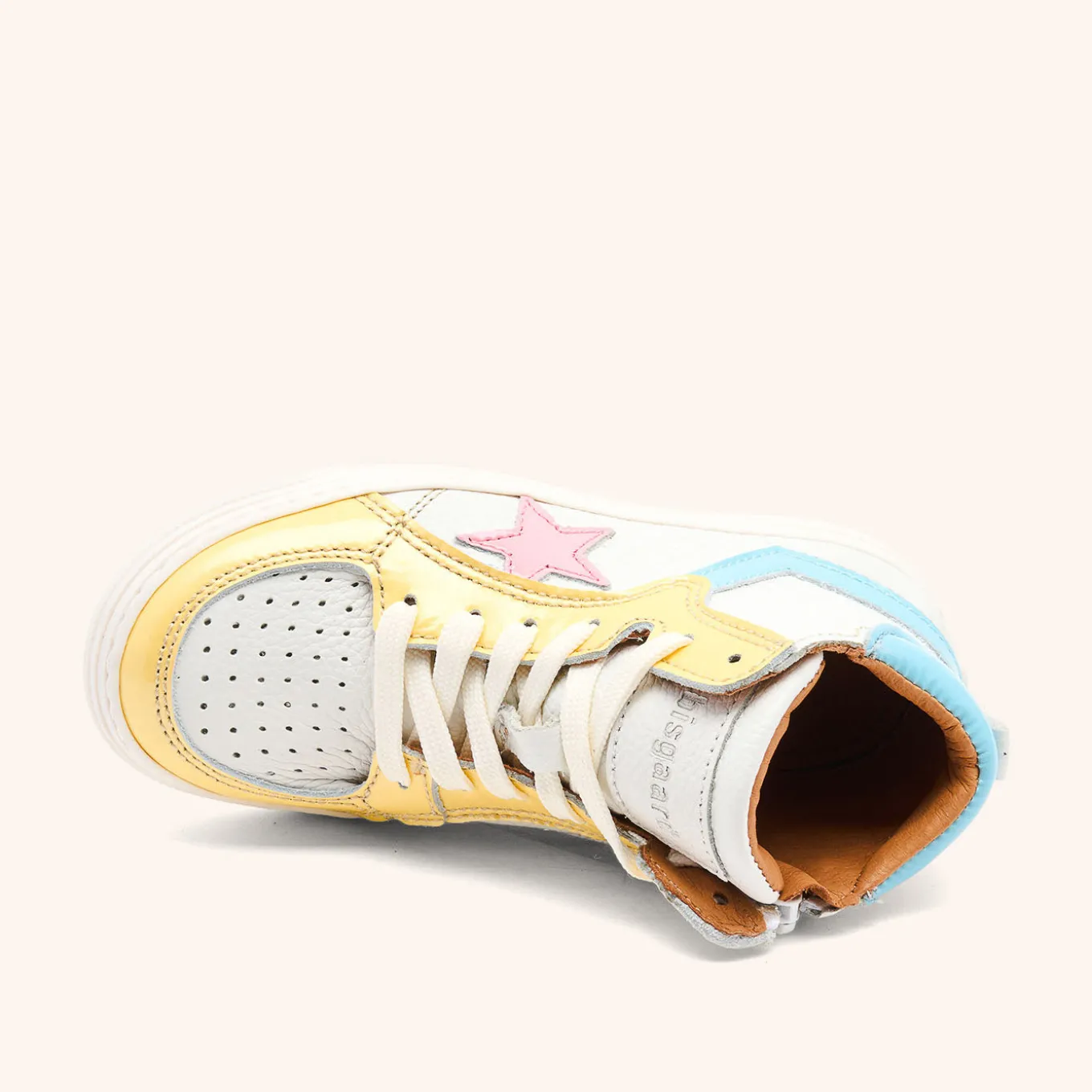 isak white colorful