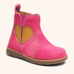 maggie flamingo fur