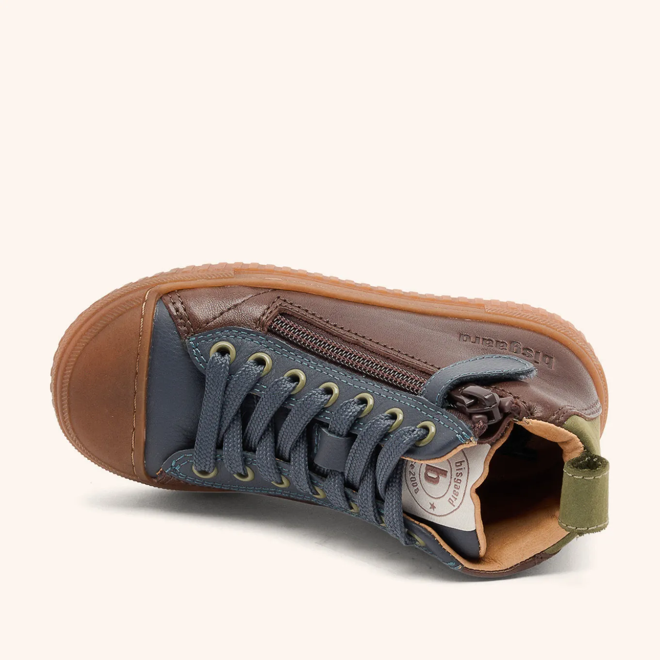 ryan dark brown